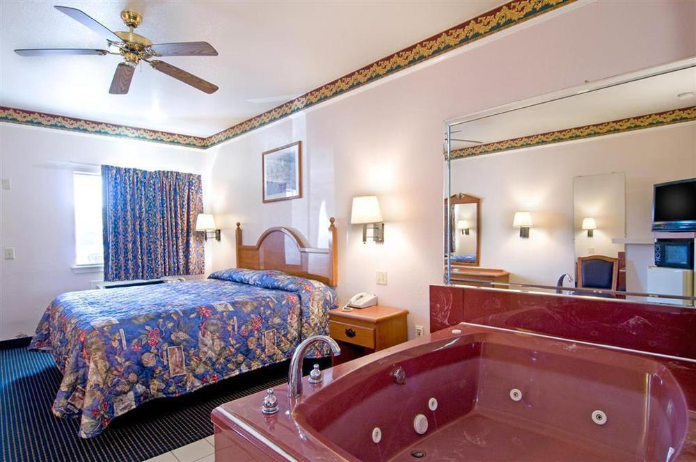 Americas Best Value Inn Downtown Houston Rum bild